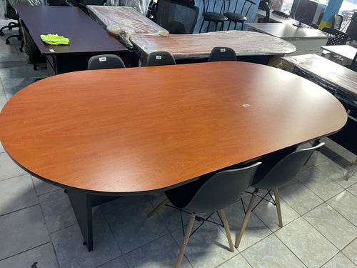 Mesa para sala de reuniones. MARCA DORASOL